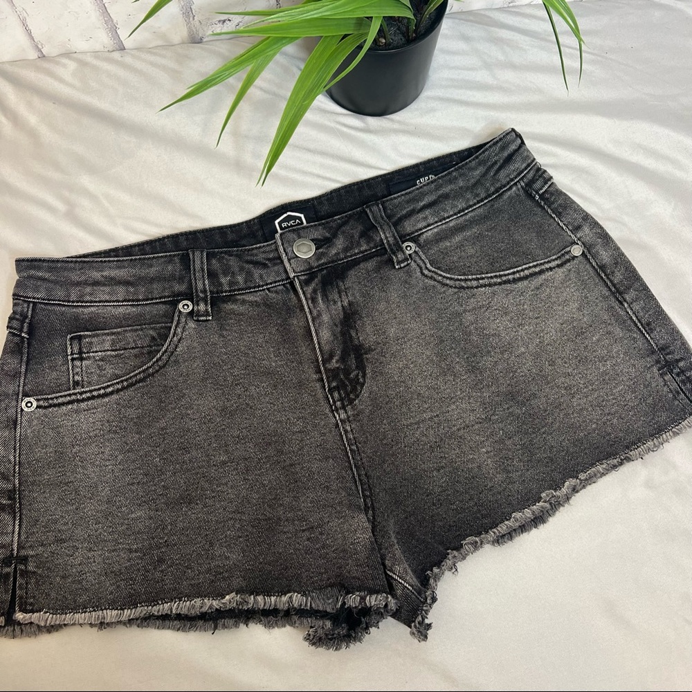 RVCA Cupid Denim Jean Short Antique Black frayed Women’s Size 29